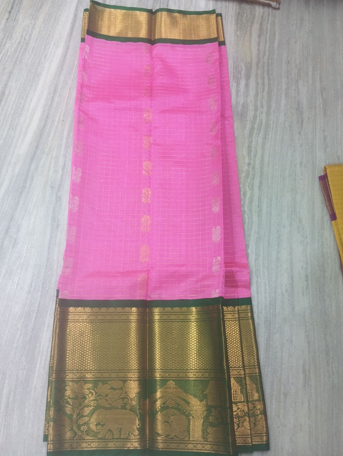 Pattu lehengas